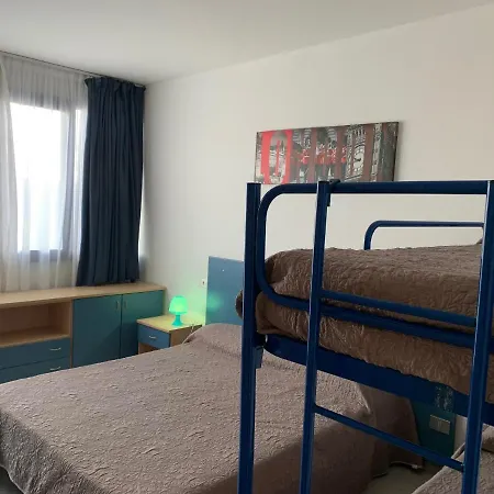 Condominio Penelope 102 דירה